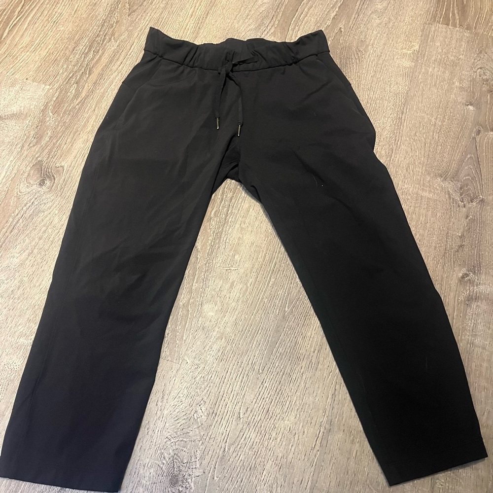 Lululemon womens Black Drawstring Waist Pants 6 classic define workout leggings